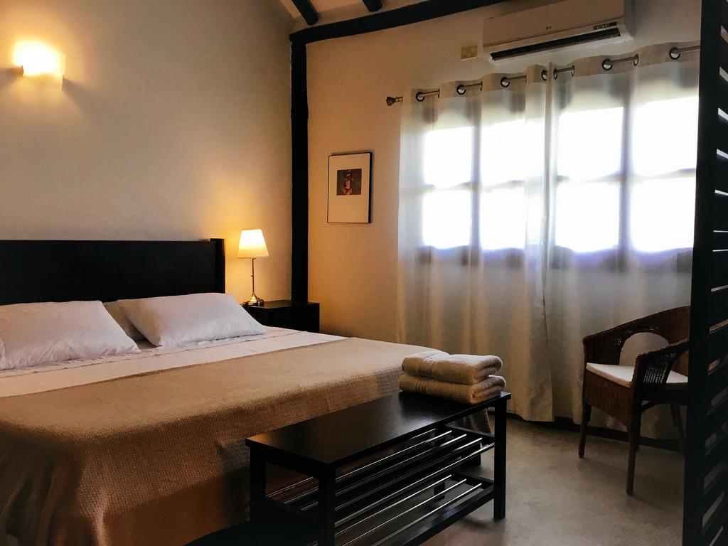 Casa Ines Bed & Breakfast ซันตามาร์ตา ภายนอก รูปภาพ